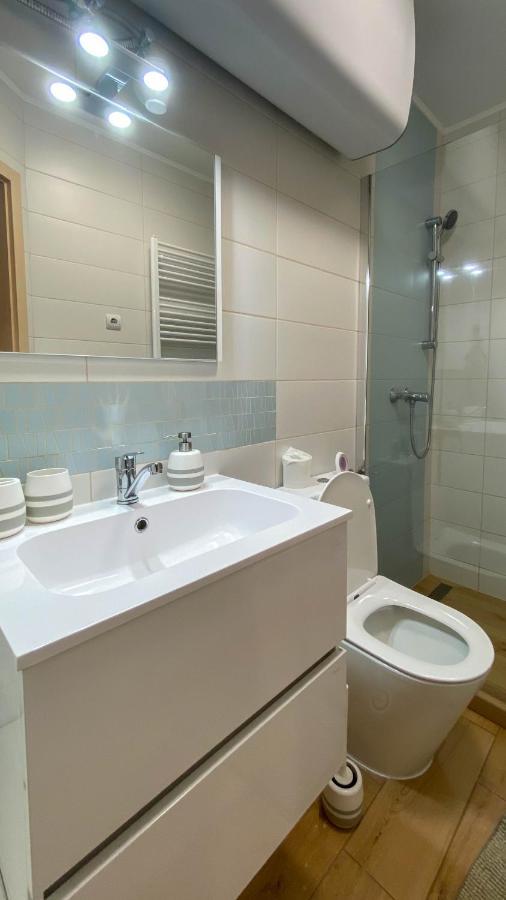 Aranypart Apartman Apartment Siofok Ngoại thất bức ảnh